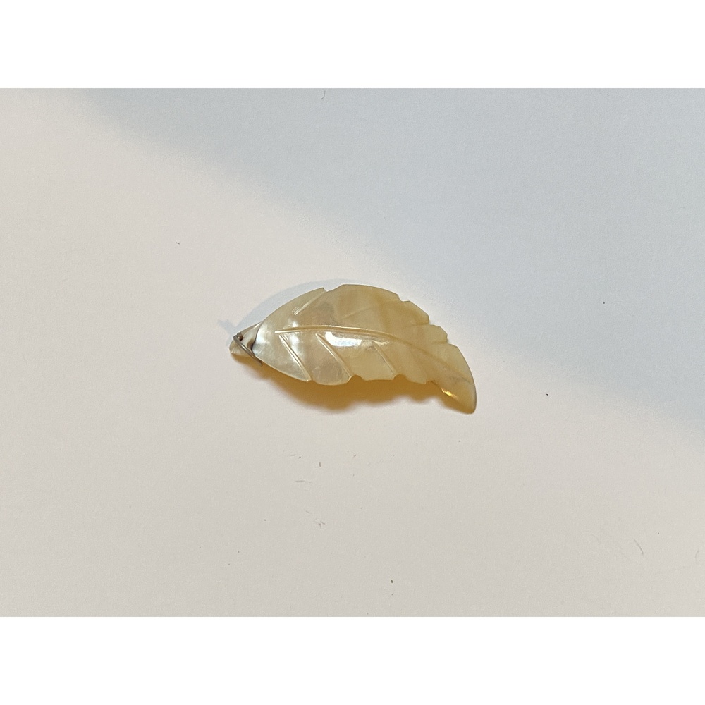 Mother of Pearl Shell Cream Leaf Pendant